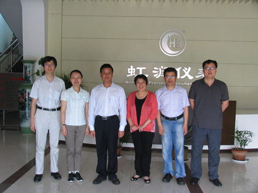 上海理工大學(xué)領(lǐng)導(dǎo)、教授一行考察虹潤公司